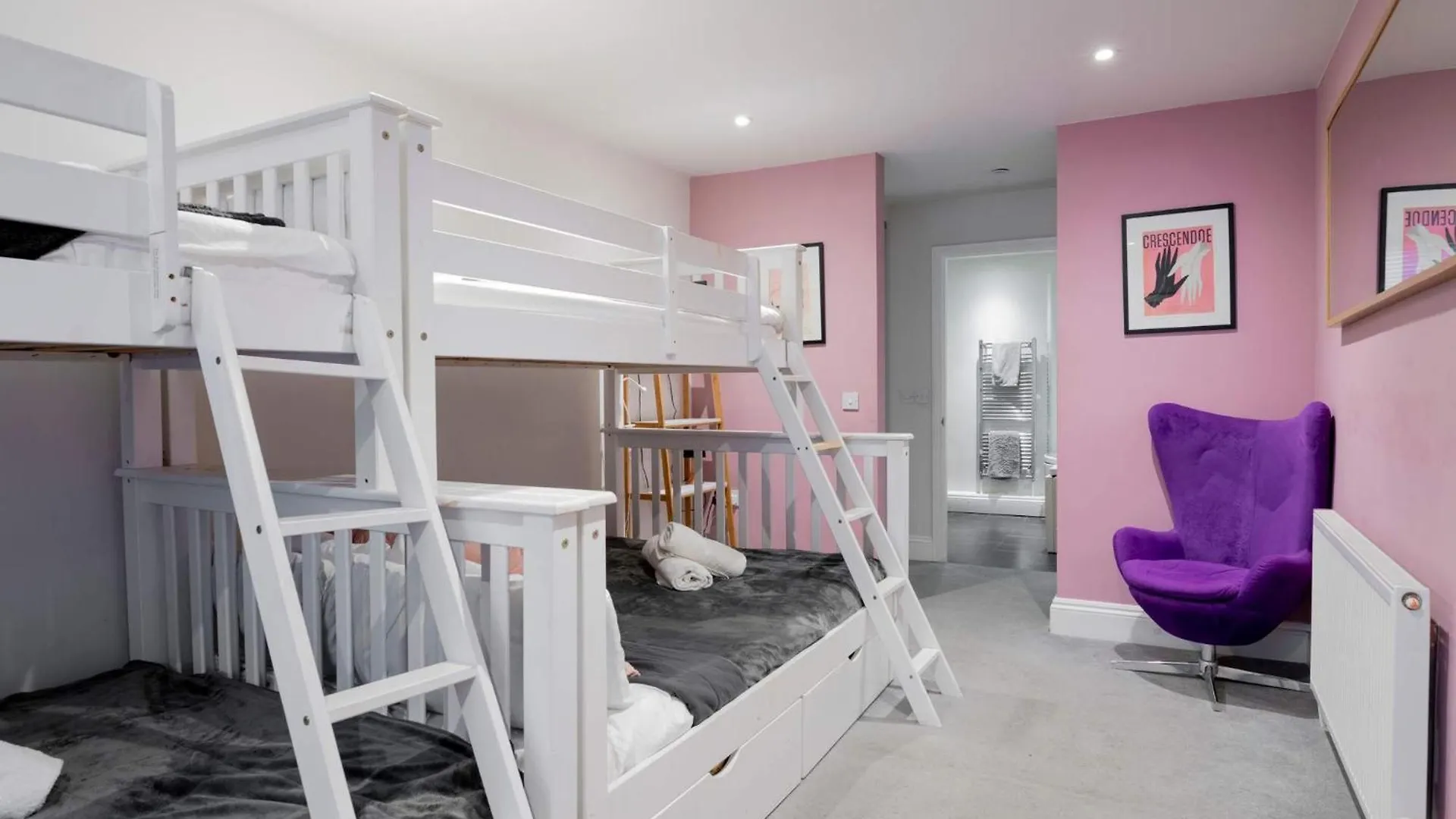 I360 Pad - By Brighton Holiday Lets